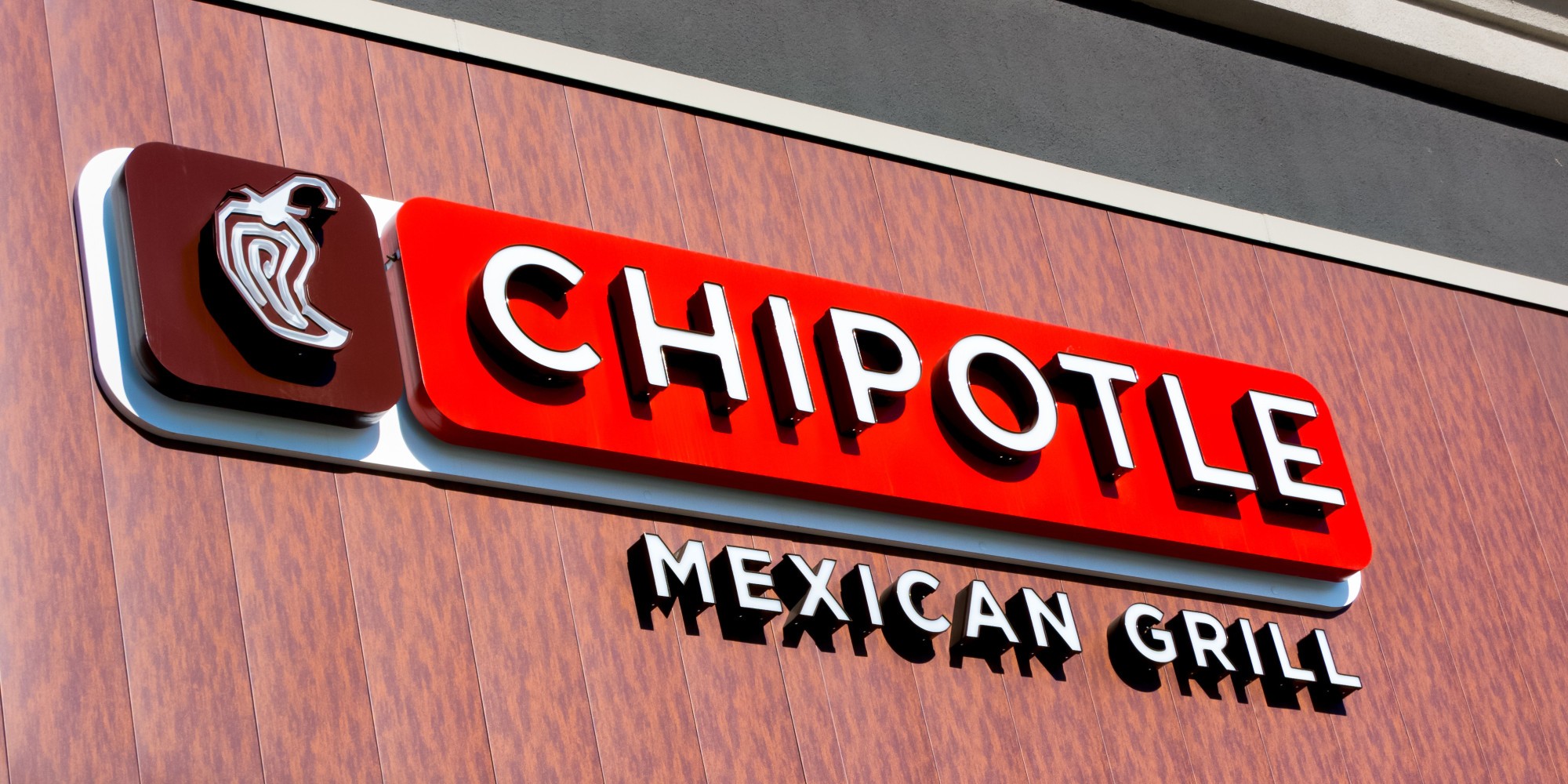 Chipotle Gets Ahead of E.coli Crisis. ChipotleTweets Is Late to the